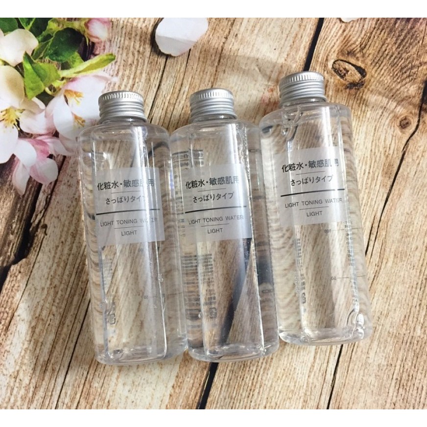 Nước hoa hồng Muji Light Toning Water 200ml