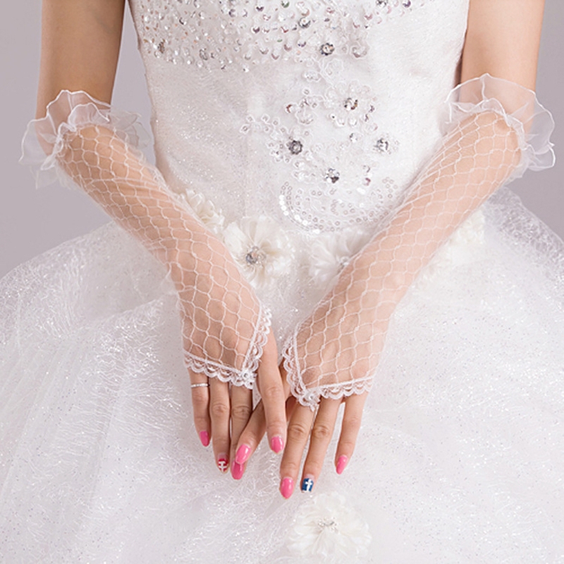 Găng tay lưới dài hở ngón cho cô dâu
