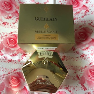 Kem dưỡng ngày Abeille Royale Day Cream