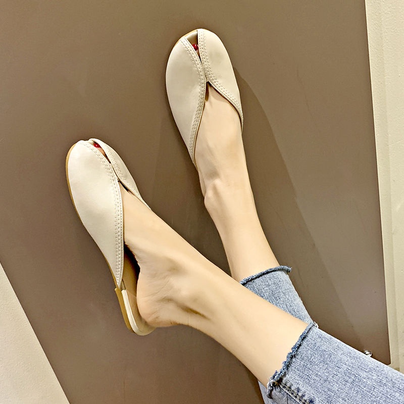 Dép Bít Mũi Đế Bằng Thời Trang Mùa Hè 2021 Dễ Phối Đồ Cho Nữ