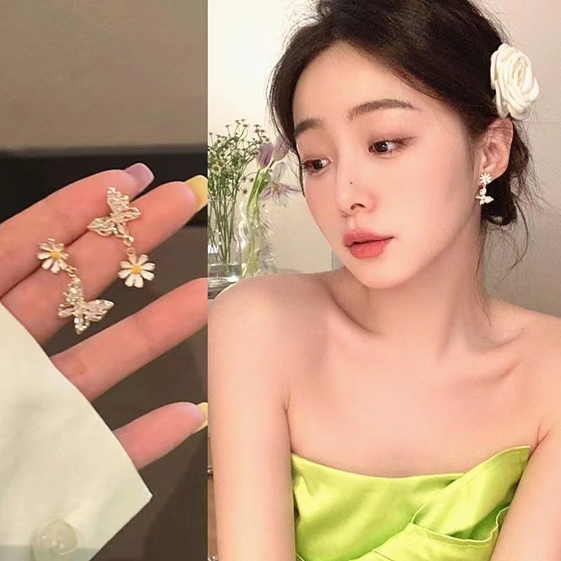 Khuyên Tai Hình Hoa Cúc Mùa Hè Phong Cách Hàn Quốc Kiểu Mới 2022