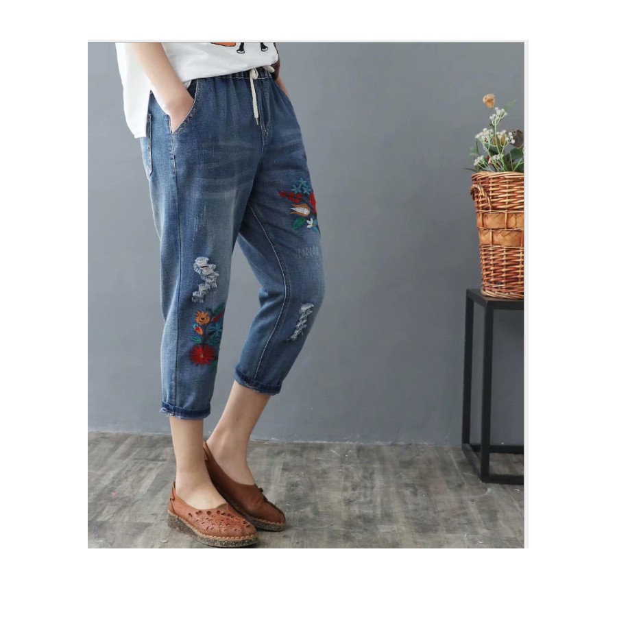Quần baggy vải bò mềm thêu hoa QB10