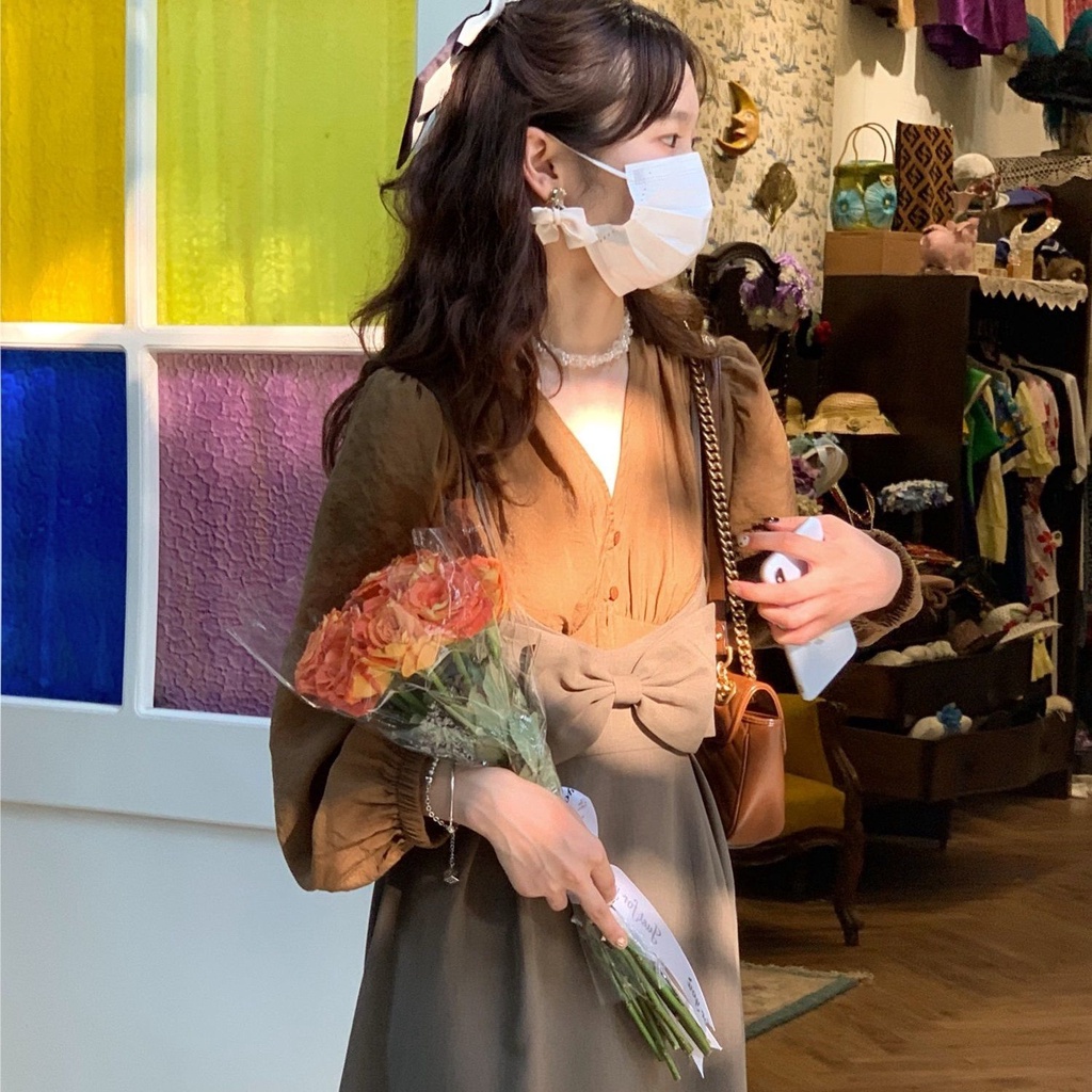 Set chân váy và áo tay dài phong cách retro thời trang cho nữ | BigBuy360 - bigbuy360.vn