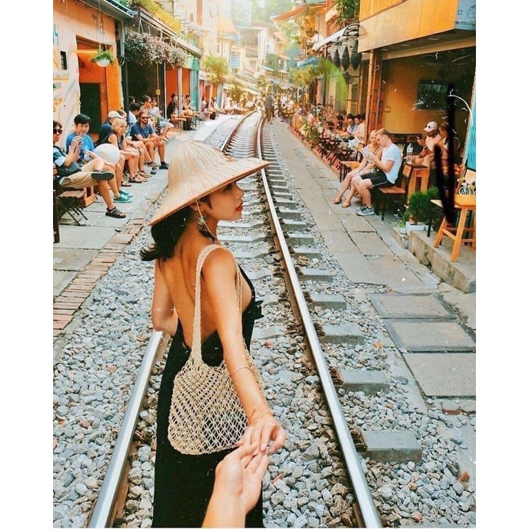 B434- BRA DÁN NGỰC BÀN TAY