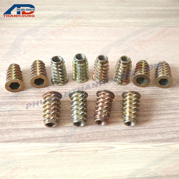 Ốc Cấy Gỗ Có Tai M6x25