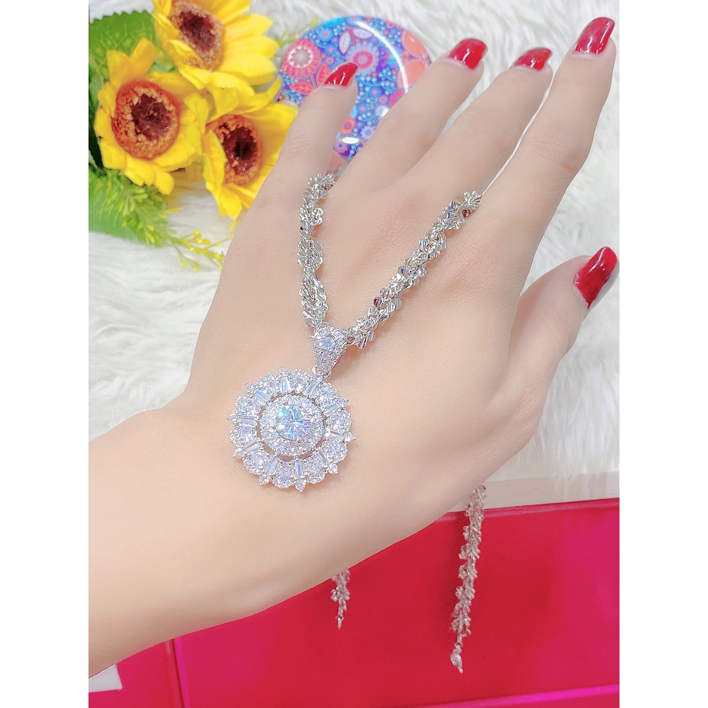 Mặt dây chuyền nữ mạ vàng 18K UHA kiểu dáng sang trọng M170-