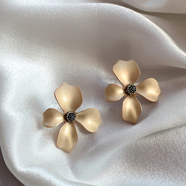 Bông Tai Mạ Bạc 925 Hình Bông Hoa Phong Cách retro Kiểu Mới 2023
