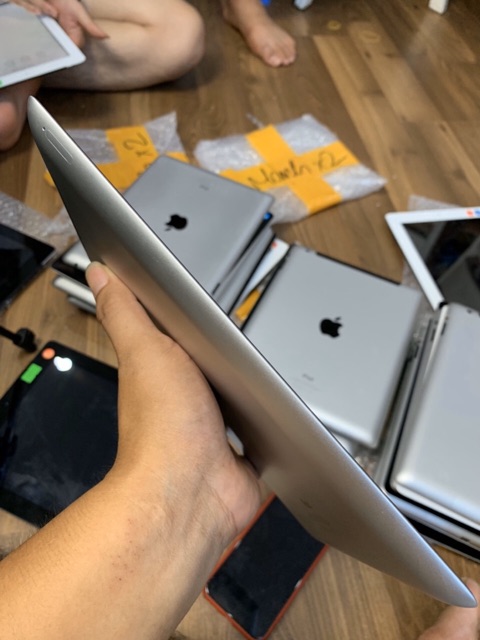Máy tính bảng Apple ipad 4 4G Wifi Rentina Chính Hãng . Pin 11800mah màn hình 9.7 inh | BigBuy360 - bigbuy360.vn