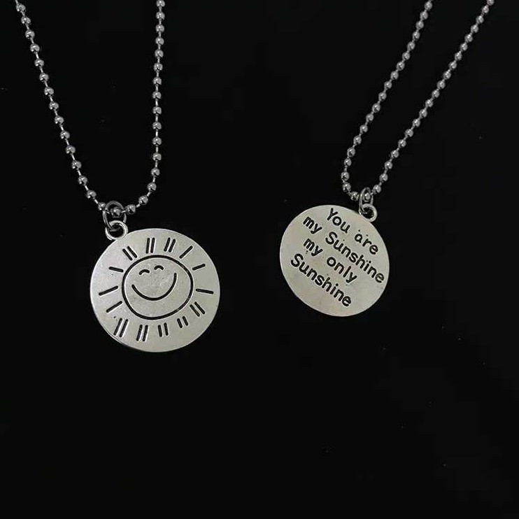 [Free Shipping] Dây Chuyền Chuỗi Hạt Tròn In Hình Mặt Trời Mặt Trời Mặt Cười Dễ Phối Đồ Thời Trang Cho Học Sinh 22129