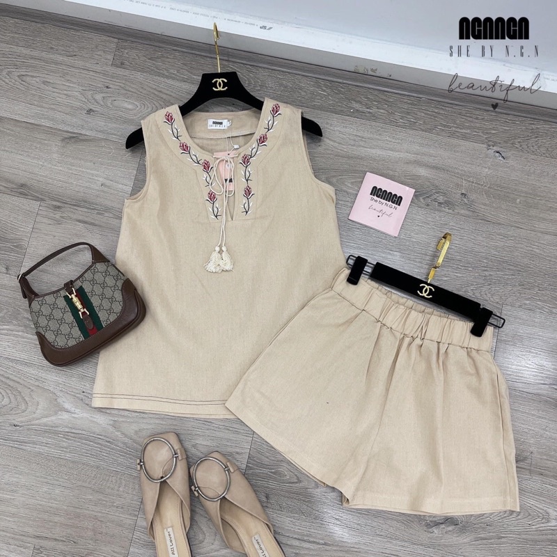 Set đũi sát nách Bộ đũi xước cổ thêu hoa quần sooc đùi màu nâu be