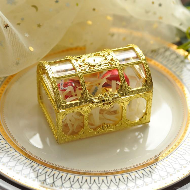 Hộp nhựa đựng kẹo/ quà tặng hình chiếc rương kho báu Boite Dragees De Mariage trong suốt