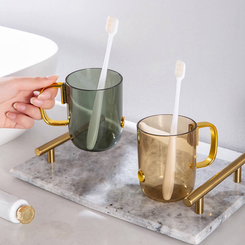Cốc Nhựa Đánh Răng Màu Trong Suốt Sáng Tạo