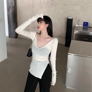 Áo tay dài cổ tim vạt xẻ