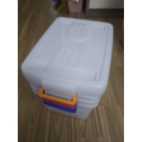 THÙNG NHỰA CÓ BÁNH XE DUY TÂN 15L 44*31*21cm