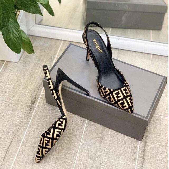 Giày cao gót hoạ tiết chữ FF size 35 đến size 39
