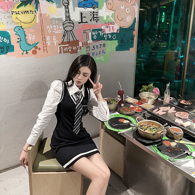 Set Áo Sơ Mi Tay Dài Và Đầm Yếm Phong Cách Phương Tây Thời Trang Xuân Thu Cho Nữ 22ss