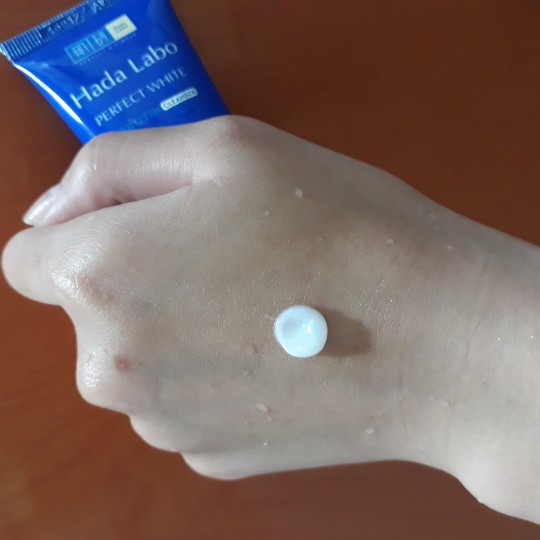 Sữa rửa mặt Hada Labo 20g | BigBuy360 - bigbuy360.vn