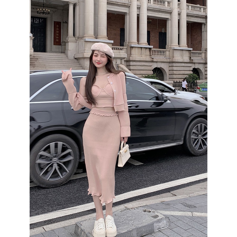 Set đồ ulzzang màu hồng nhẹ nhàng sang chảnh thu đông 2021