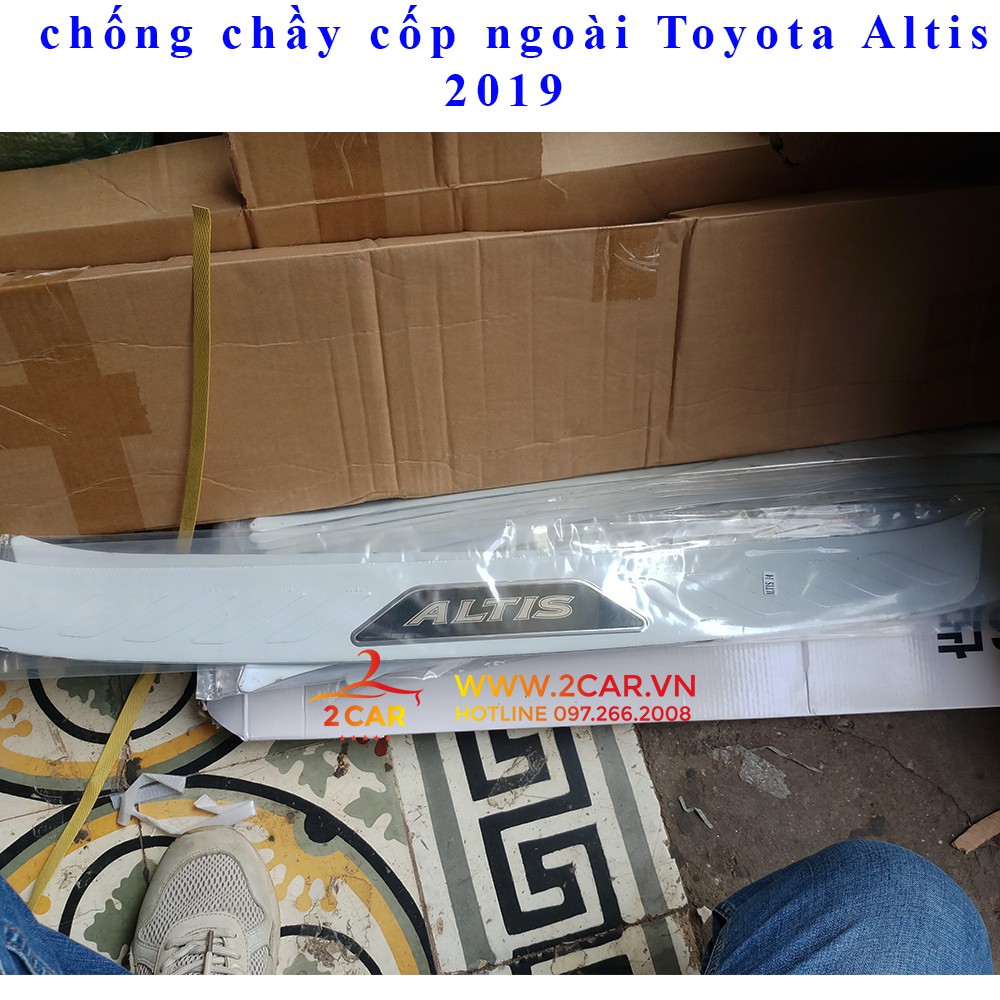 Ốp chống trầy cốp trong + ngoài xe Toyota Altis 2014 - 2021 - Hàng Inox cao cấp