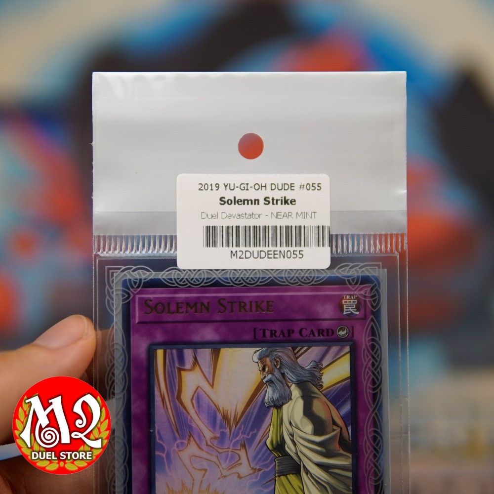 Thẻ bài yugioh DUDE-EN055Solemn Strike - Ultra Rare -  Bảo quản M2SCCQ-LITE