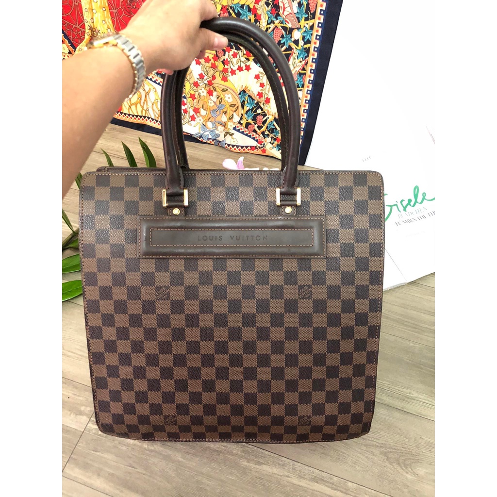 Thanh lý cặp đựng hồ sơ hiệu Louis Vuitton, hàng cổ | BigBuy360 - bigbuy360.vn