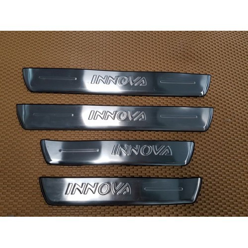 Ốp bậc cửa, Nẹp bước chân Innova 2017-2019-2020 - Ngoài, Inox