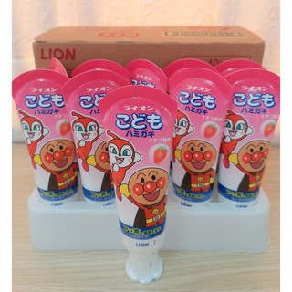 Kem đánh răng Lion cho bé, nuốt được