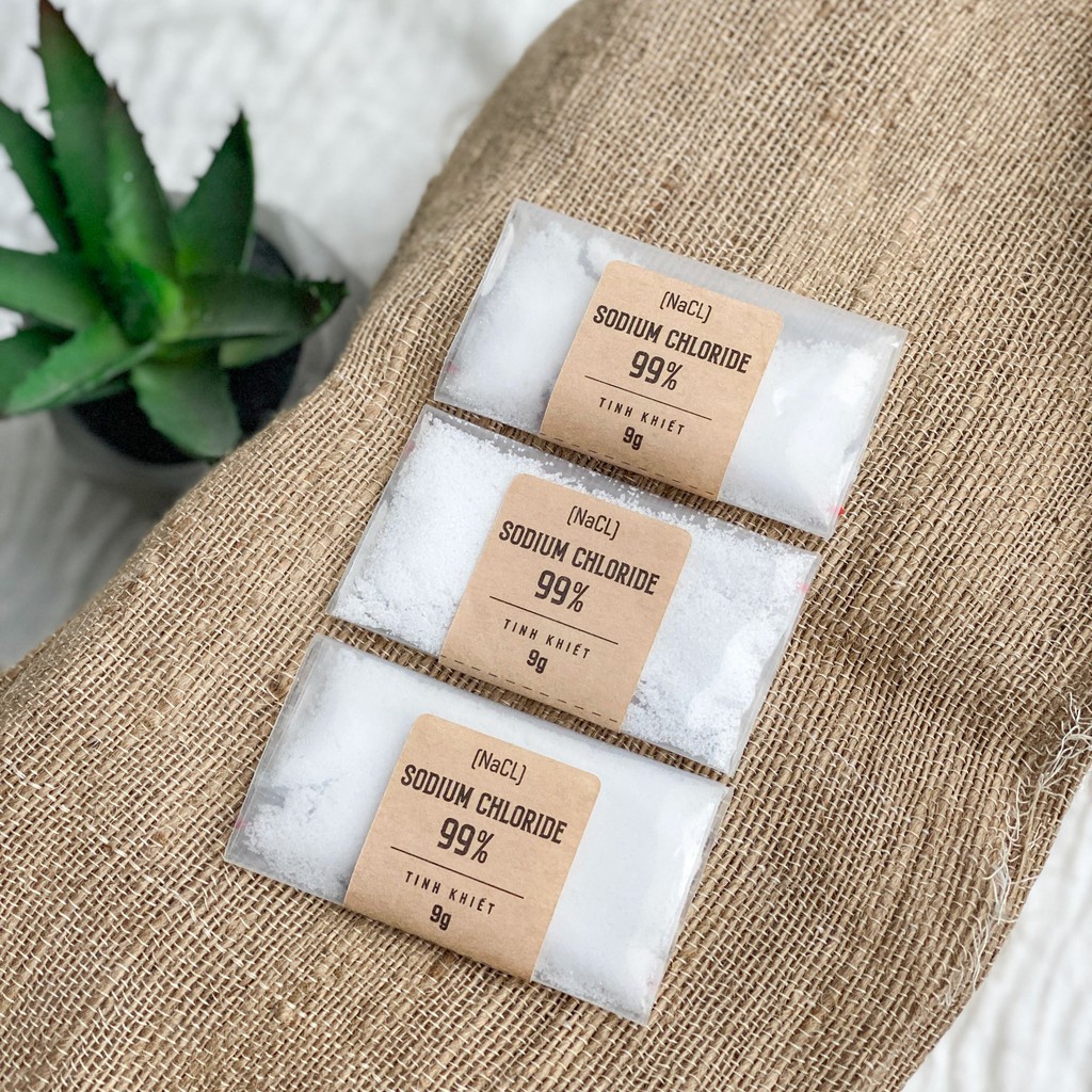 Sodium Chloride 99% (Tự pha nước muối sinh lý)