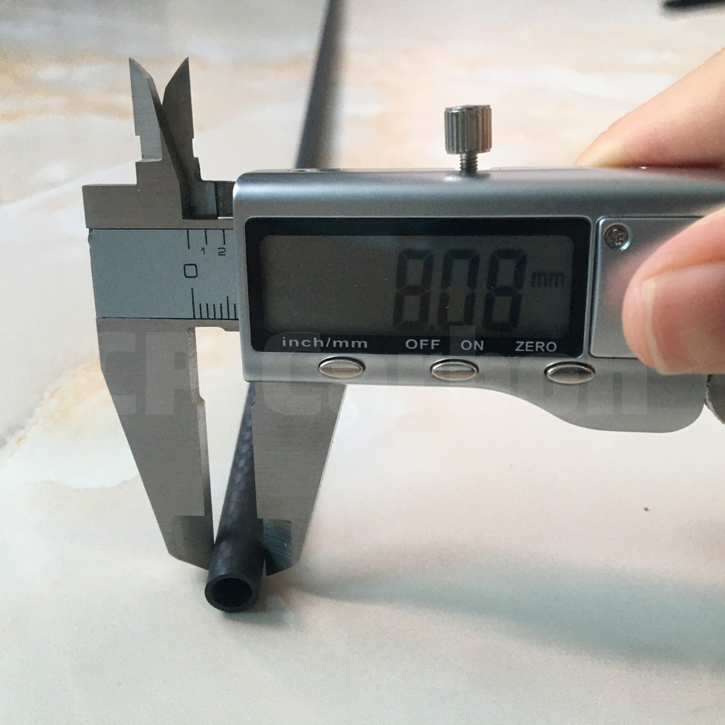 Ống Carbon 3K rỗng dài 1 mét đường kính ngoài 8mm, đường kính trong 6mm