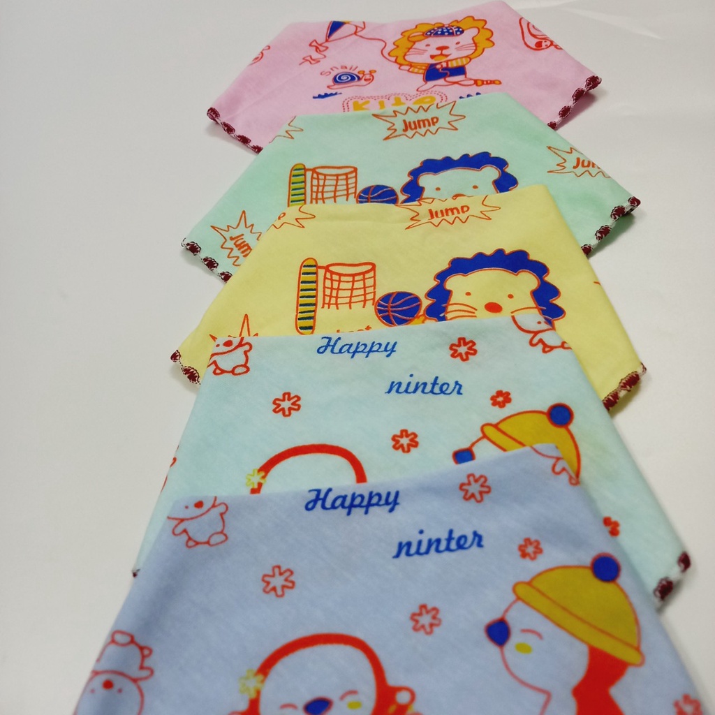 Khăn yếm cúc bấm