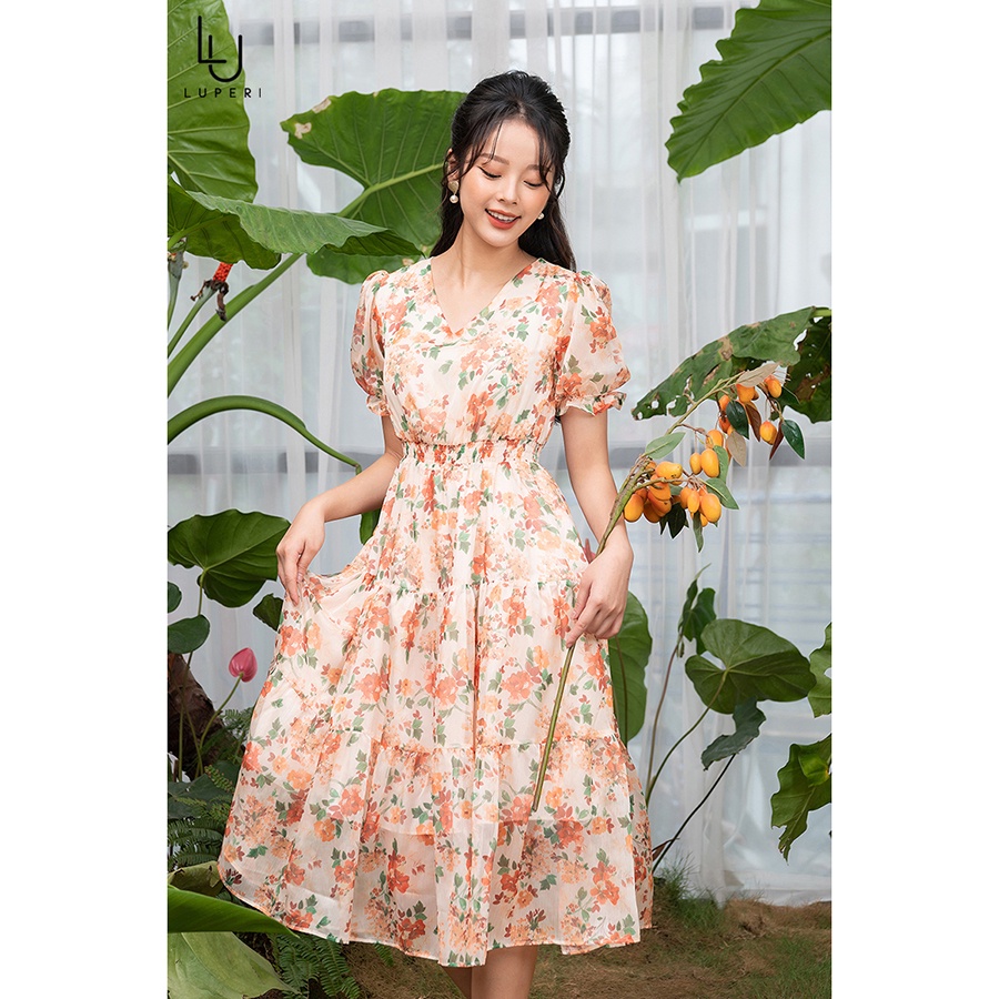 Váy Hoa Dài Dáng Xòe LUPERI Cổ Chữ V Thanh Lịch, Vải Voan Tơ Hàn Mỏng Nhẹ Phù Hợp Cho Nàng Dạo Phố LFV3277