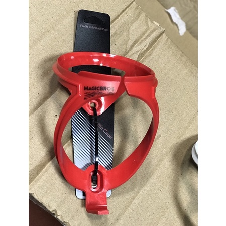 Giá đựng bình nước xe đạp nhựa MagicBros nhiều màu