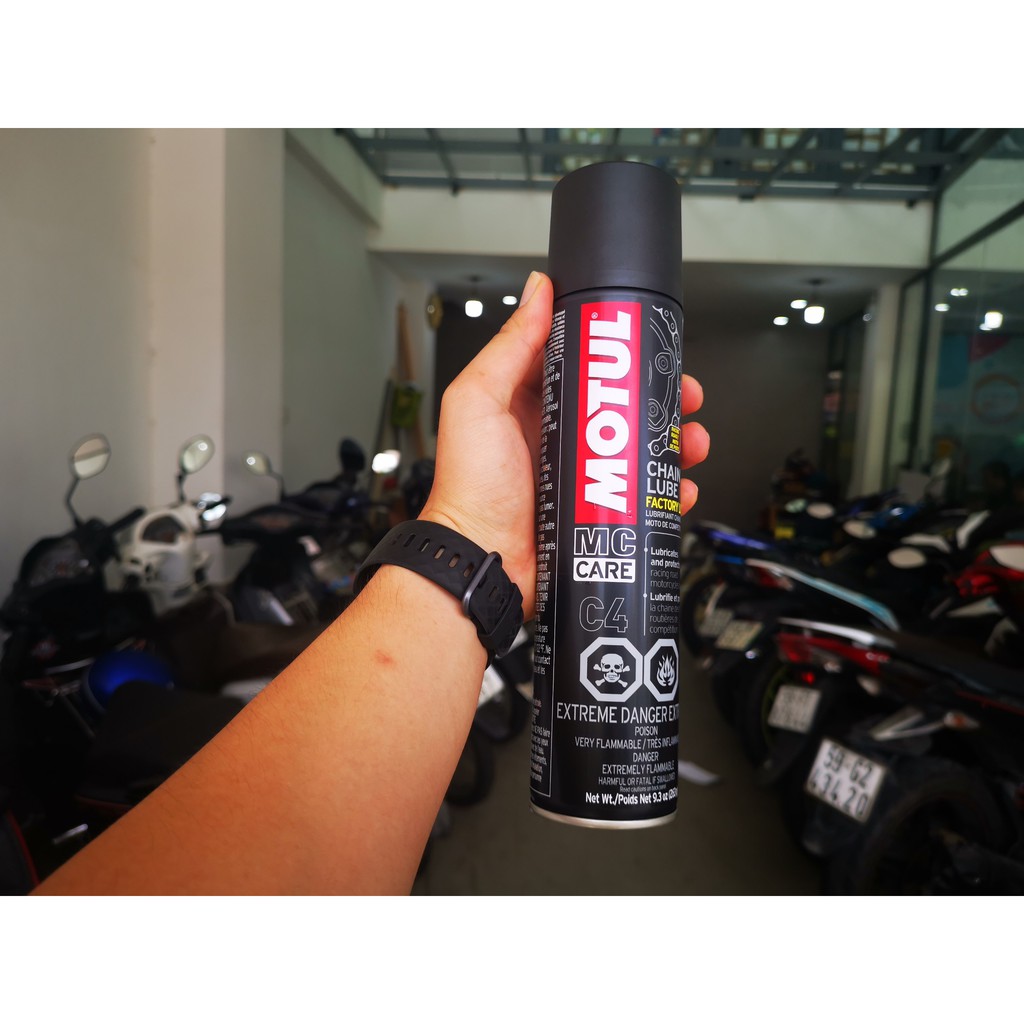 Dung Dịch Vệ Sinh Dưỡng Sên Cao Cấp Motul C4 400ml