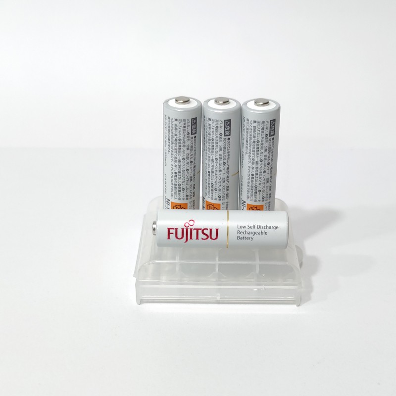 Combo 4 viên pin sạc AA Fujitsu 1900mAh HR-3UTC loại rời - phiên bản nội địa Nhật (trắng)