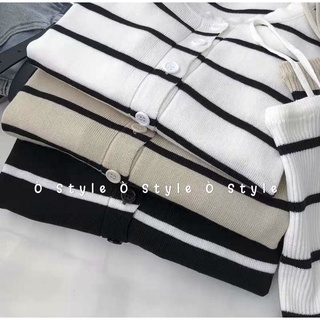 Set áo len sọc hai dây