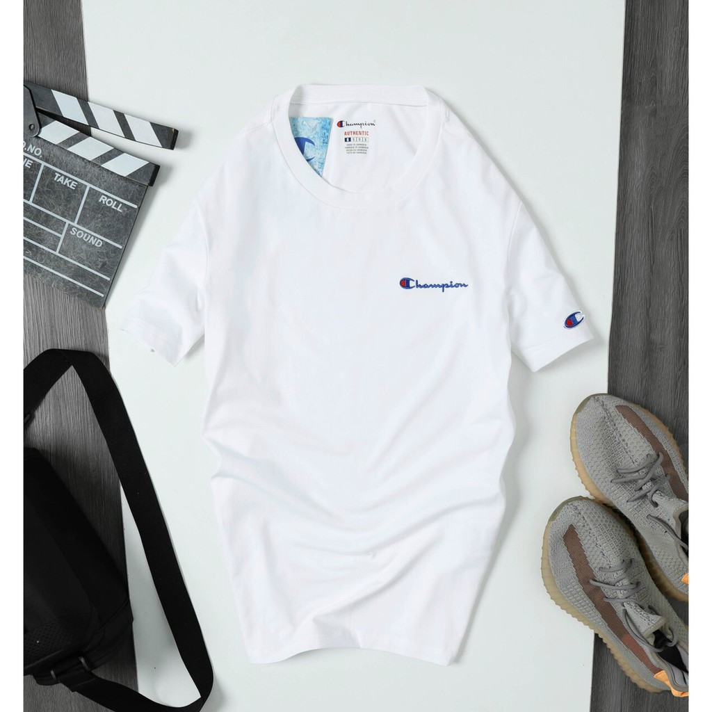 Áo thun nam Havis cổ tròn Xuất khẩu logo thêu phong cách tối giản cực đẹp AXK100