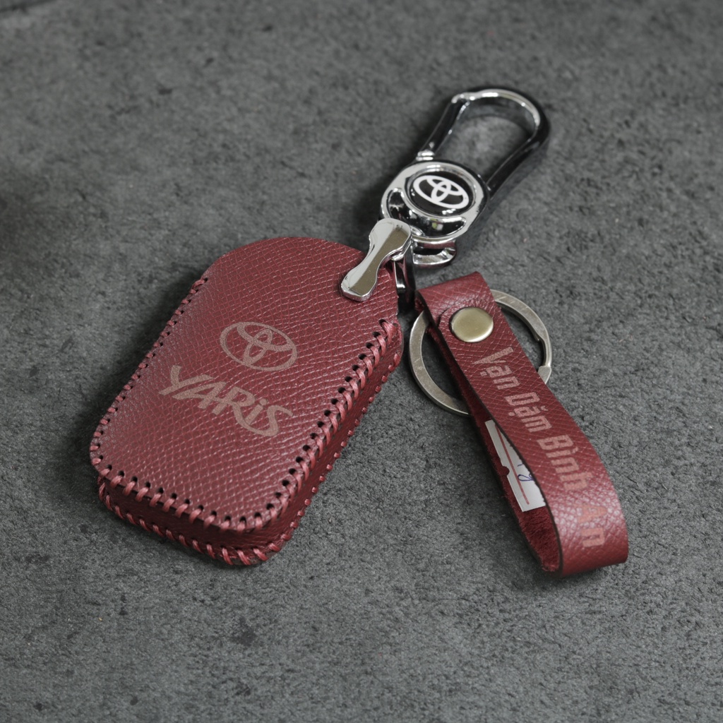 Bao da móc khoá bọc ốp chìa khóa xe ô tô Toyota Yaris, da bò, nhiều màu, khâu thủ công To25