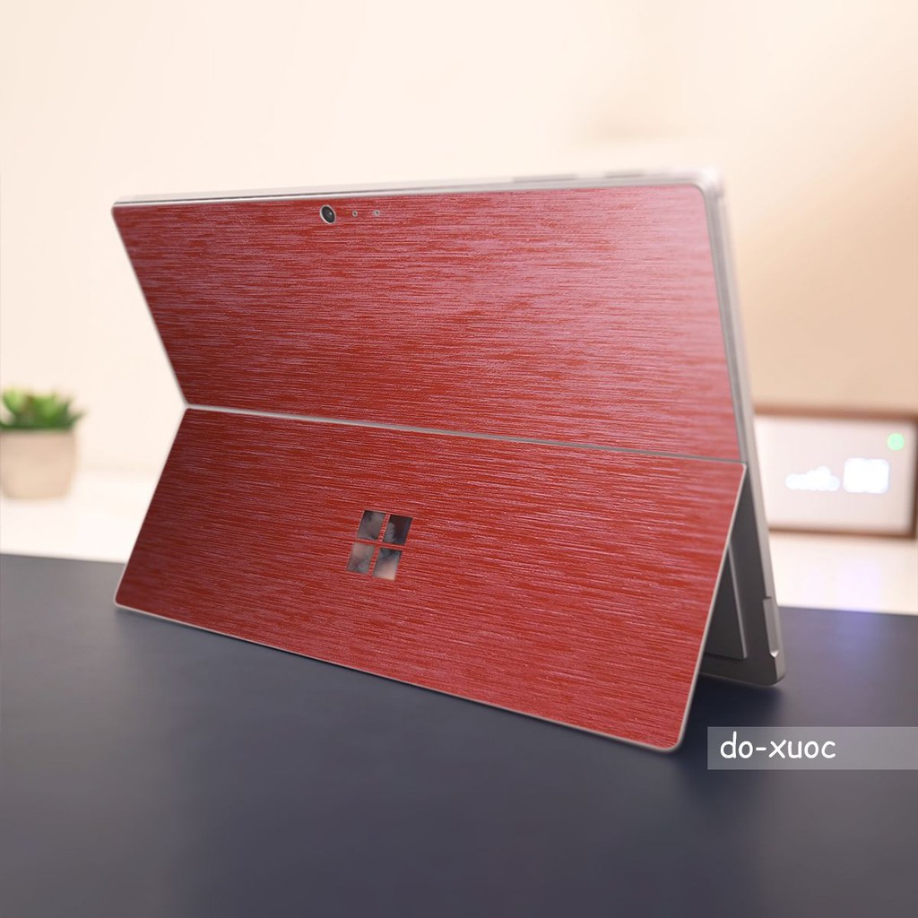 Skin dán Aluminum Chrome đỏ xước cho Surface 3 2015; Go, Go 2, Go 3; Pro 2 3 4 5 6 7 8 9 X