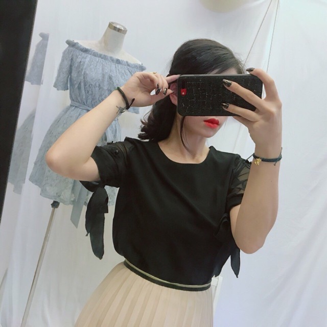 Áo tay hoa có nơ