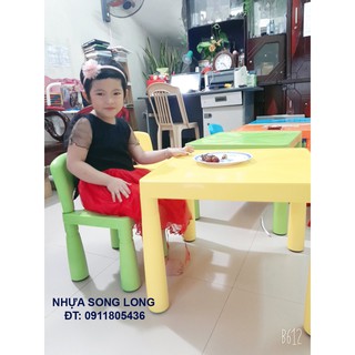 ghế trẻ em có thể tháo rời