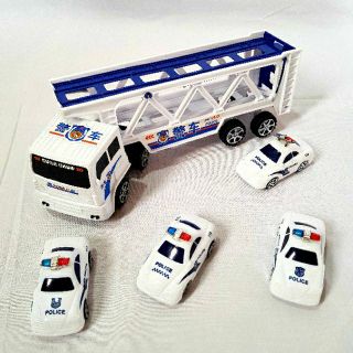 Mô hình xe chở xe chạy bánh đà