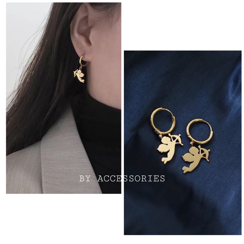 Bông tai titan tròn phối mặt hình Thần Tình Yêu Cupid không gỉ