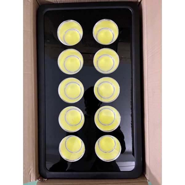 Đèn pha led 500W chuyên công trình ngoài trời, sân vận động, tàu thuyền đi biển chống nước tiêu chuẩn IP67 hàng đủ watt