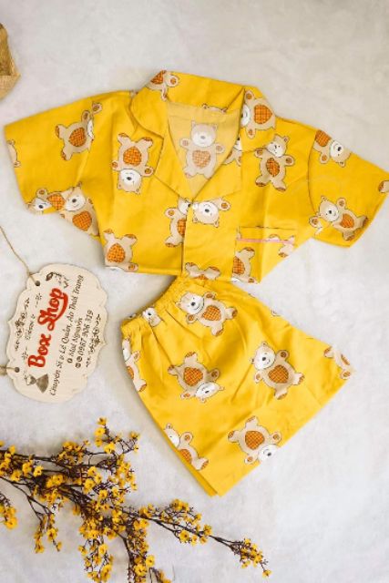 Về được lô bộ #pijama đẹp dã man
Bán lấy tương tác thôi chứ k lời lãi gì
Chất liệu: kate thái L1
#100k/3bộ
Lẻ 35k/bộ