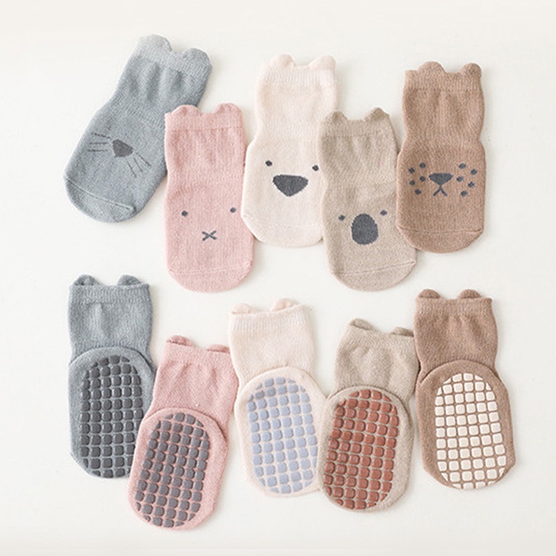Vớ cotton chống trượt họa tiết hoạt hình cho bé