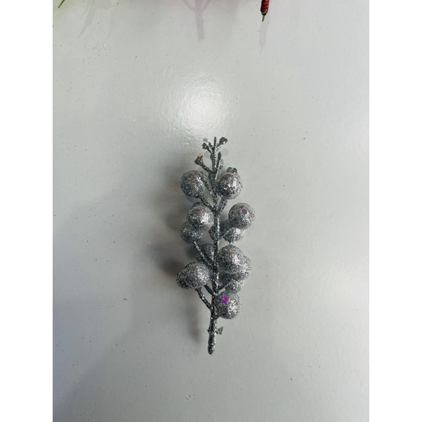 Chùm quả sung nhũ trang trí tháp oản, bánh kẹo, tháp nước ngày Tết