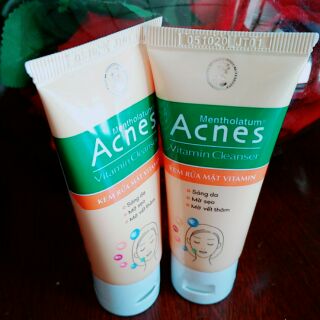 Acnes Vitamin Cleanser - Kem rửa mặt Vitamin