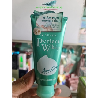 Sữa rửa mặt Senka dành cho da mụn