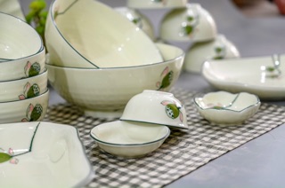 SET BÁT ĐĨA MEN KEM VẼ SEN- 19 món