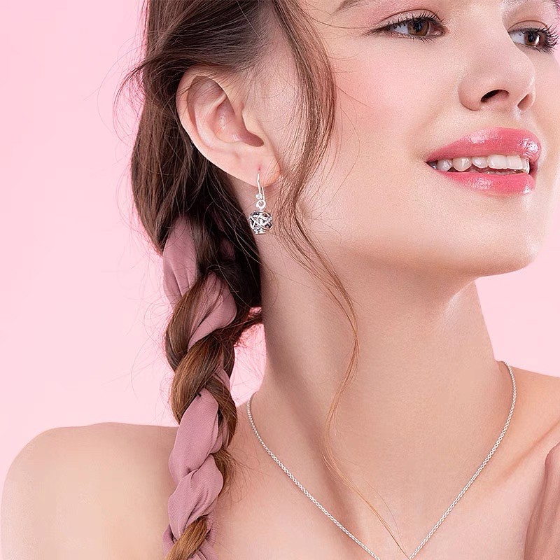 charm pan xỏ ngang galaxy đính đá bạc s925 cao cấp